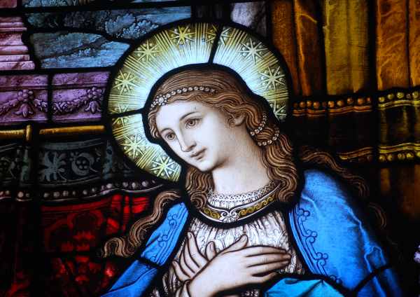 Evening Bells: A Call to Prayer with Mary